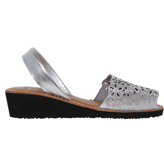 Abarcas menorquinas cuña mujer piel plata Ana