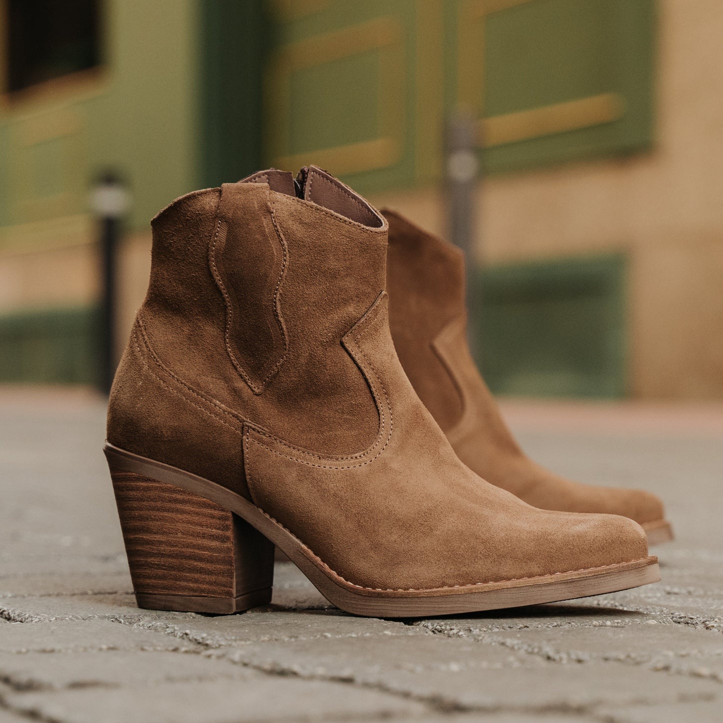 Botines cowboy Mujer Carole Taupe