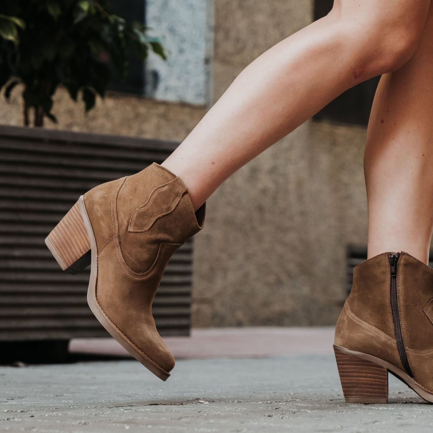 Botines cowboy Mujer Carole Taupe